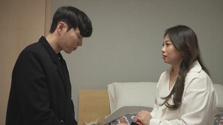sex diary Chị hàng xóm vếu to độc thân thèm đụ cặc trẻ